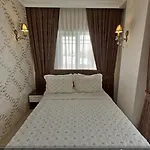Geyi̇kli̇ Sunshi̇ne Hotel