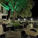 Geyi̇kli̇ Sunshi̇ne Hotel *