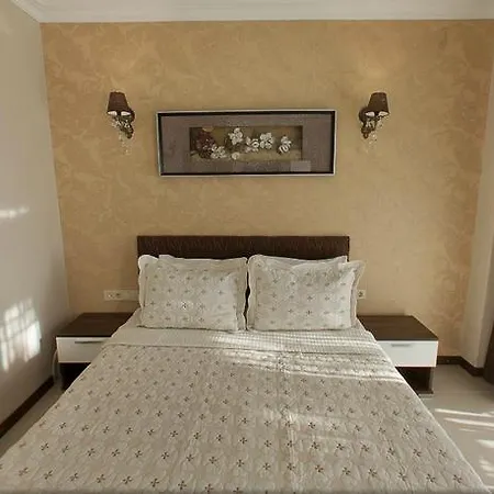 Geyi̇kli̇ Sunshi̇ne Hotel