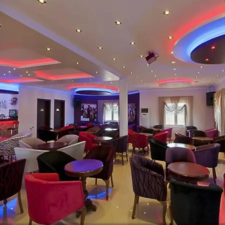 Geyi̇kli̇ Sunshi̇ne Hotel *