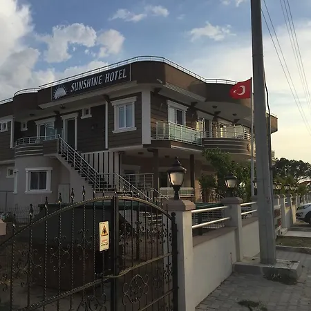 Geyi̇kli̇ Sunshi̇ne Hotel *