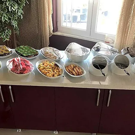 Geyi̇kli̇ Sunshi̇ne ホテル Dalyanköy
