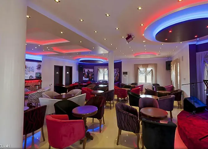 Geyi̇kli̇ Sunshi̇ne 호텔 *