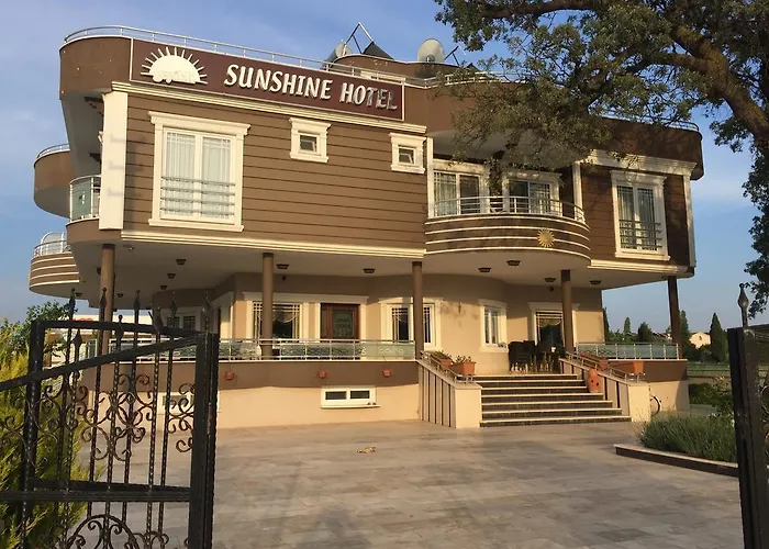 Geyi̇kli̇ Sunshi̇ne 호텔